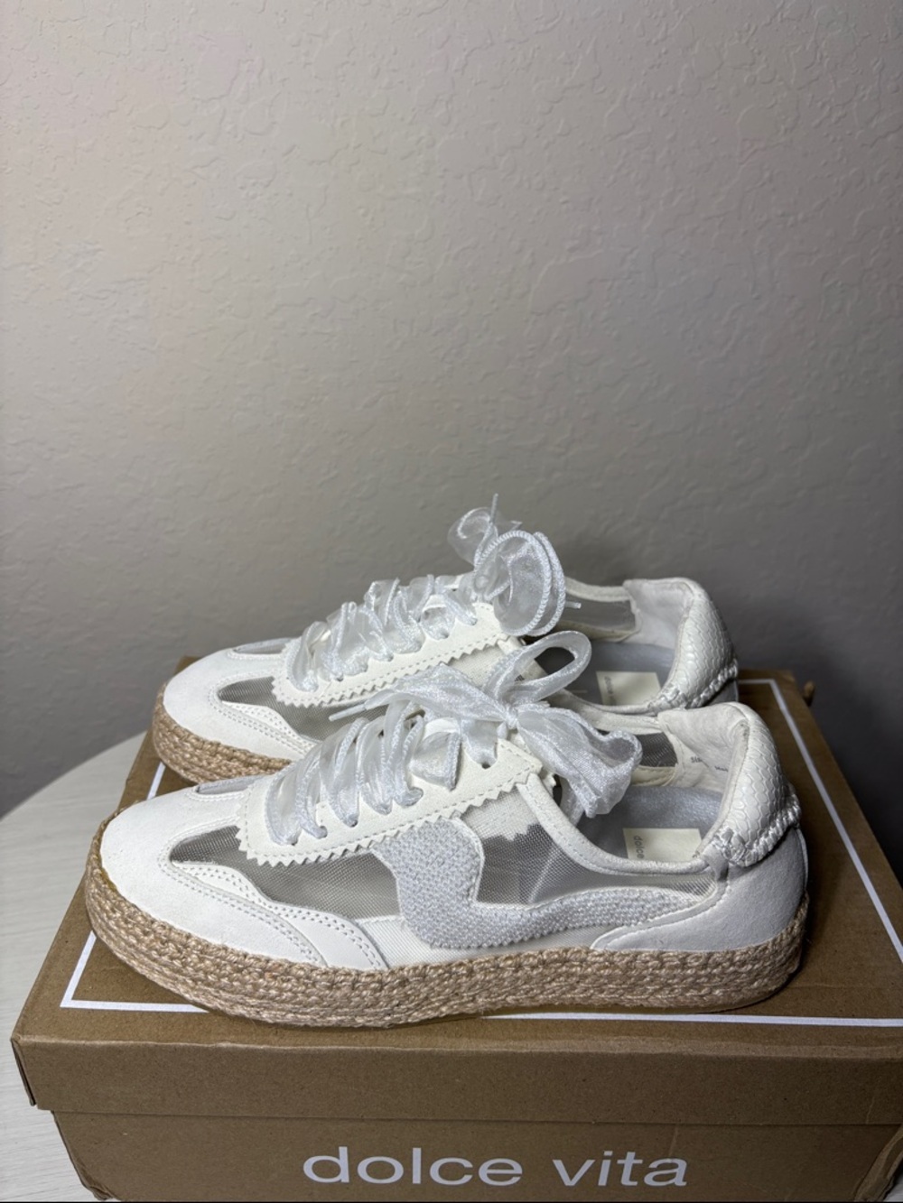 Dolce Vita Notice Espadrille Bead Mesh
Sneakers - White/Ivory - NIB Size 6.5 - Picture 4 of 9